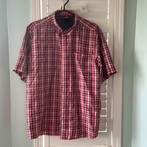 The North Face men’s plaid shirt sleeved collared shirt
